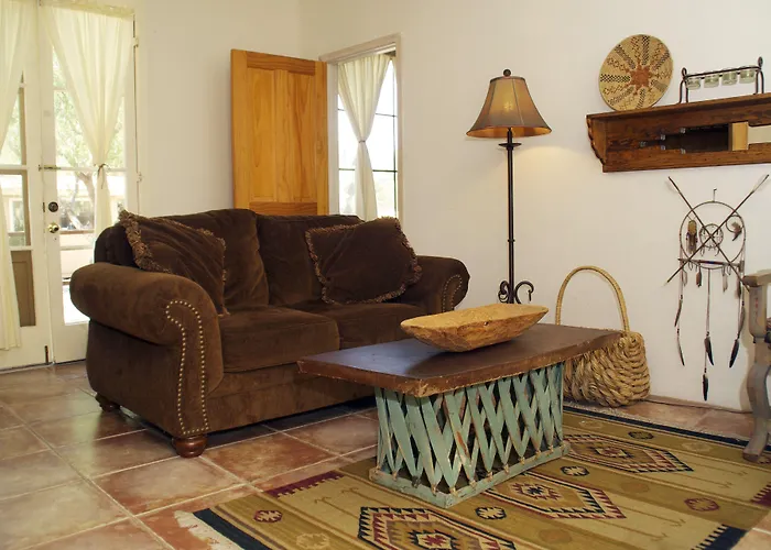 Inn Country Tubac