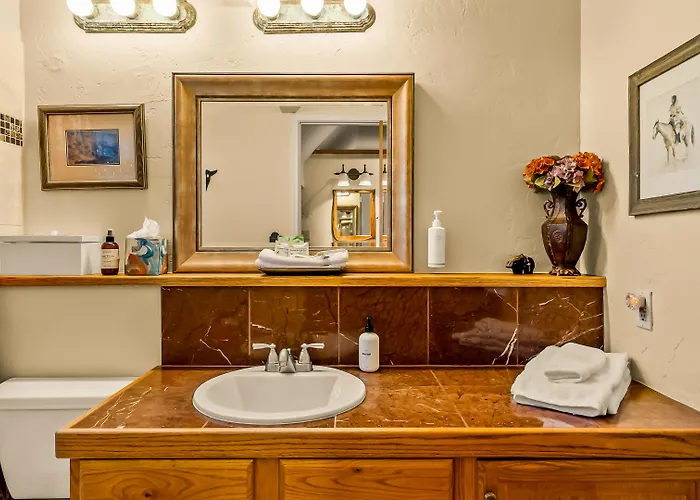 Inn Country Tubac